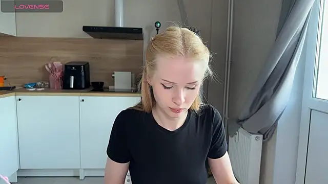 lisa_barbie Chat XXX live