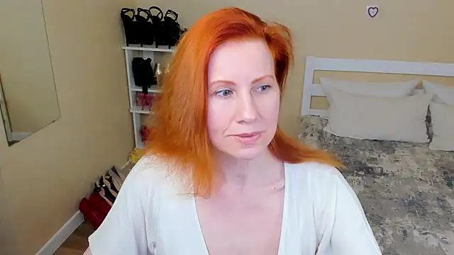 FoxySophia Adlı Modelin Canlı XXX Sohbeti