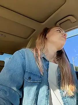 XXX chat uživo modela HarrietDart