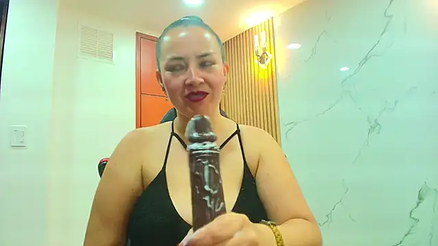 CharlotteSchmidtt's Live XXX Chat