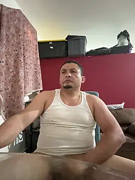 Benjacabo Adlı Modelin Canlı Sohbet Odası