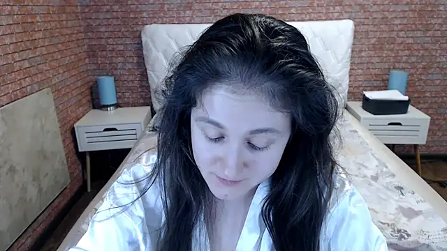Holliy_Cooper Adlı Modelin Canlı XXX Sohbeti