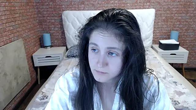 Holliy_Cooper লাইভ XXX চ্যাট