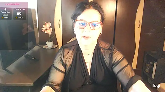 exiMIlf Chat XXX live