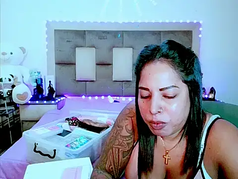 indiantopaz694u: вебкам-шоу