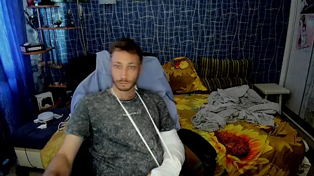 XXX chat uživo modela CuteBoy228