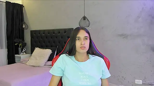 XXX chat uživo modela alice__susan