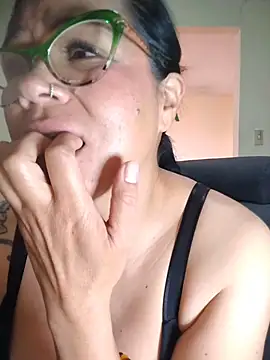 JohannaLuxe's Live XXX Chat