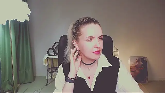 AliceSmite: απευθείας συνομιλία ΧΧΧ