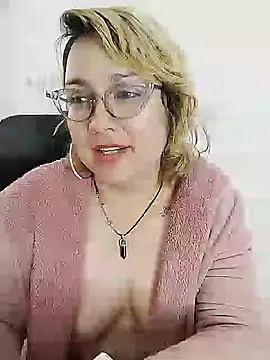 AnyaLuxx লাইভ XXX চ্যাট