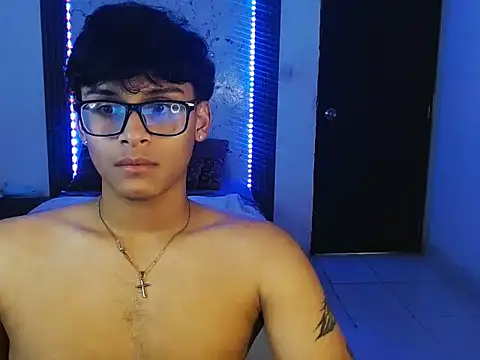 Mr_yisuzz Webcamshow