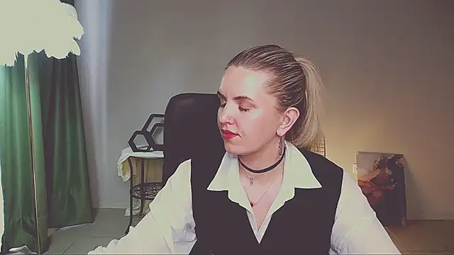 Chat XXX en directo de AliceSmite