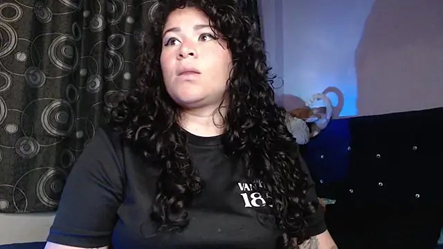 Chatroom XXX en direct de ANGELIQUE_KLANE