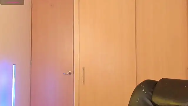 Cleopatra_COL Adlı Modelin Canlı XXX Sohbeti