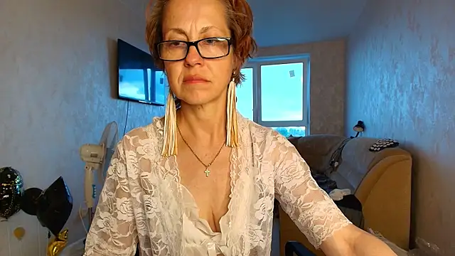 LioraWeiss' Live XXX Chat