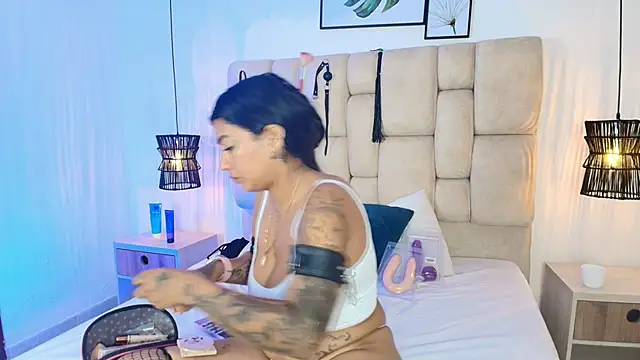 KimberlyFox_t élő XXX-chatje