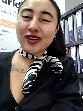 Chat XXX Live _Sarah-Office1