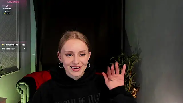 XXX chat uživo modela Mickey_Milk