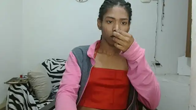 angelamarie1: διαδικτυακό σόου στην κάμερα