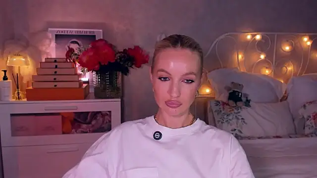 aestetick's Live XXX Chat