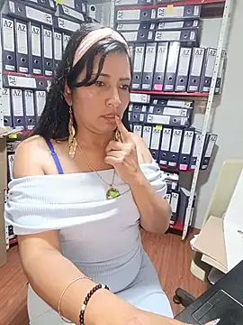 ZOE-WILDER_ Live XXX Chat