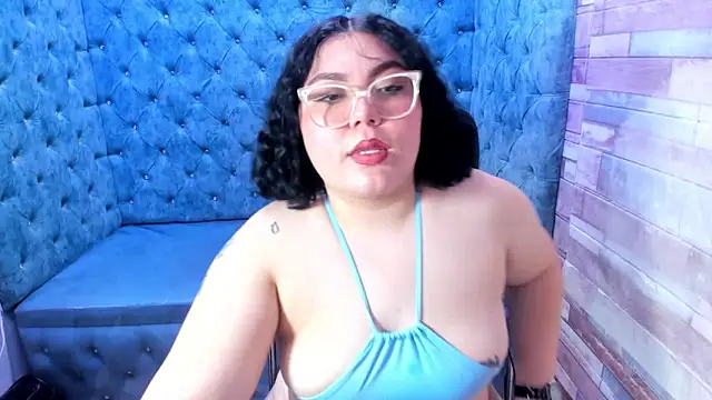 Sweet_Nova_ Chat XXX in diretta