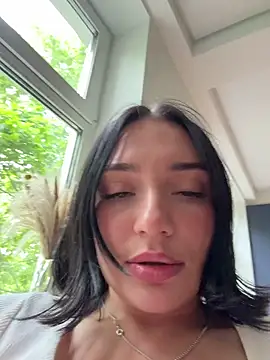 Czat XXX na żywo – LucyHotty_