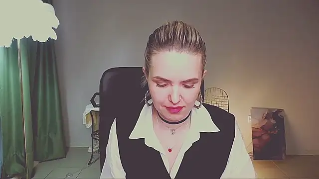 AliceSmite's Live XXX Chat