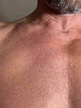 Pink-Tip-Bunny's Webcam Show