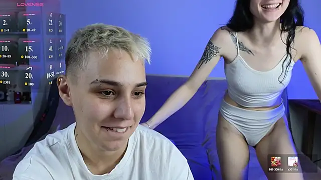 LuxuryLoverss Webcamshow