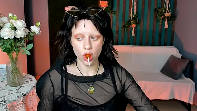 LidaDarknet's Live XXX Chat