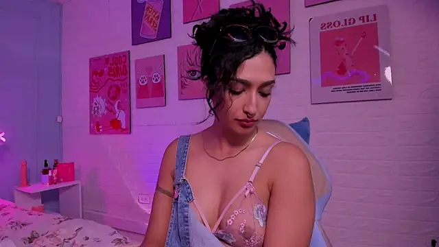 XXX chat uživo modela Cleo_Foxx