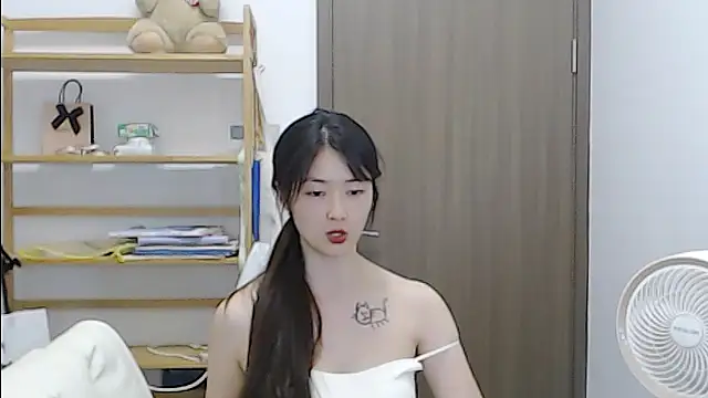 Chat XXX en directo de Mimi-cnbaby