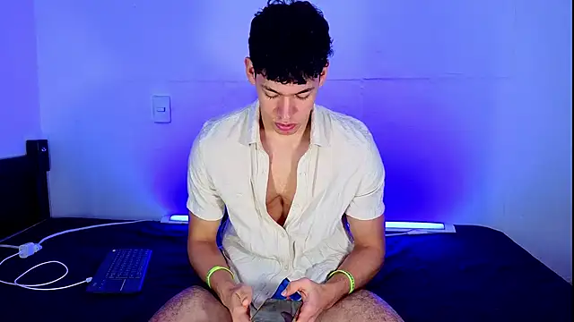 Luke_Muscle: вебкам-шоу