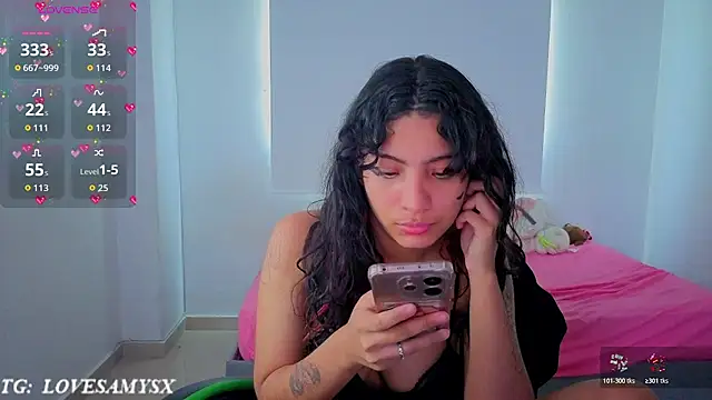 Chat XXX en directo de Lovelyamyy
