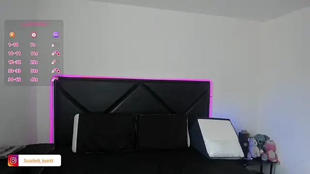 ScarlettAndClark live XXX chat