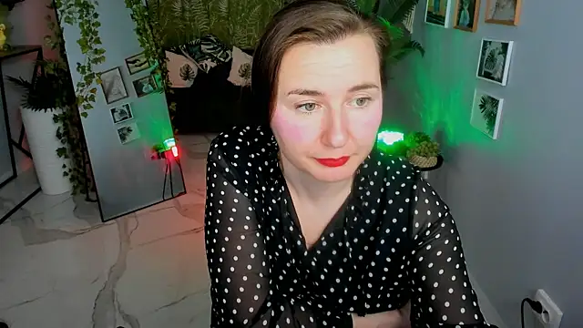 Chat XXX en directo de Golden_Dragon