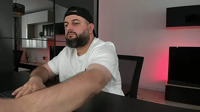 DravenPeak's Live XXX Chat