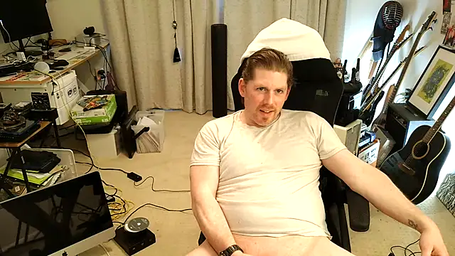 9VOLTT লাইভ XXX চ্যাট