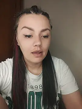 KrissSexi Adlı Modelin Canlı XXX Sohbeti