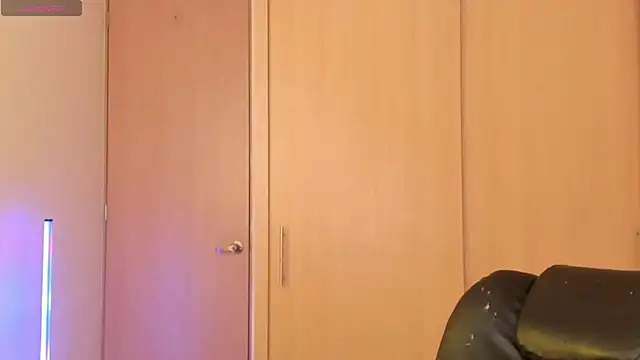 Cleopatra_COL Adlı Modelin Canlı XXX Sohbeti