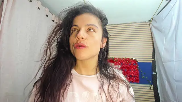 rosse_2504's Live XXX Chat