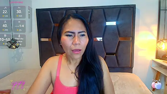 Keyla_Brunette_ élő XXX-chatje