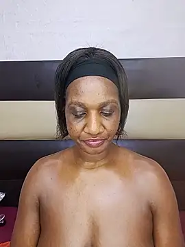 BLACKGODDESS78 – Live XXX-chat