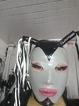 Chat XXX en directo de LatexDevil_Blondie