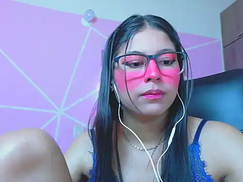 _ALLYSON18_ élő XXX-chatje