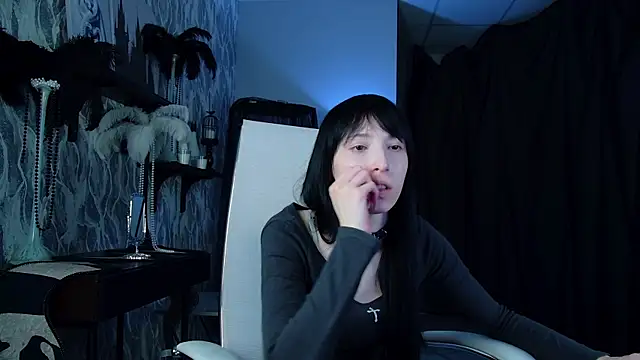SeraphineSparda's Live XXX Chat
