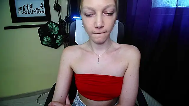 EmillyPlay Live XXX-Chat