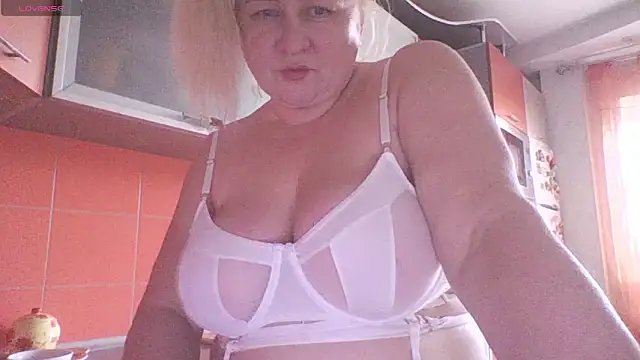 mira_robinsonnn Show Webcam