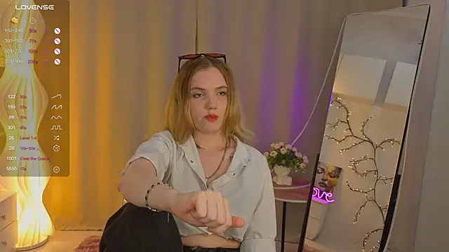 VallieFugate Show in webcam